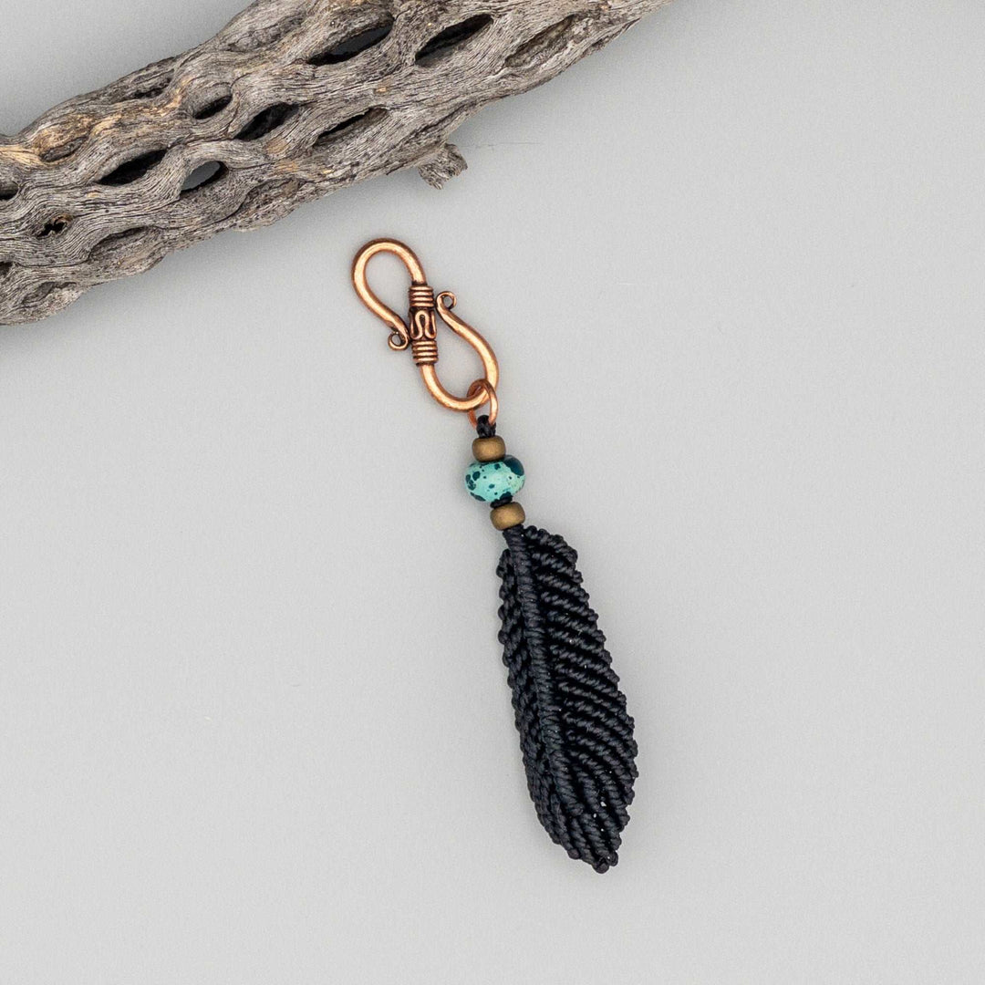 Macrame Feather Diffuser Clip black