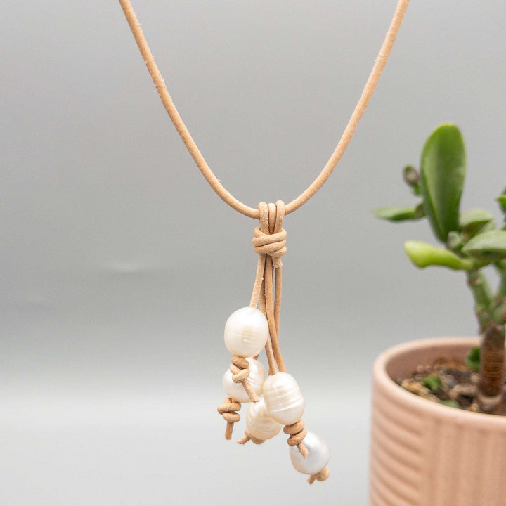 freshwater pearl and natural leather necklace