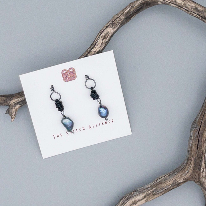 dark gray freshwater pearl drop earrings oxidized sterling silver and black leather