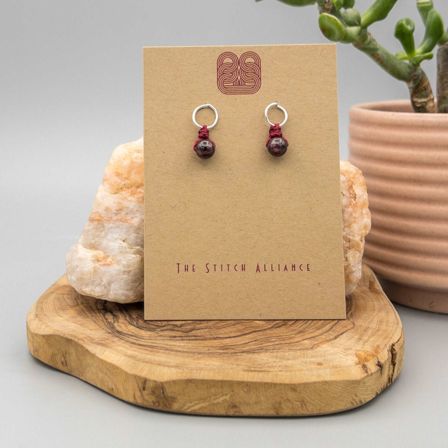 Circle Post - Sterling Silver / Garnet
