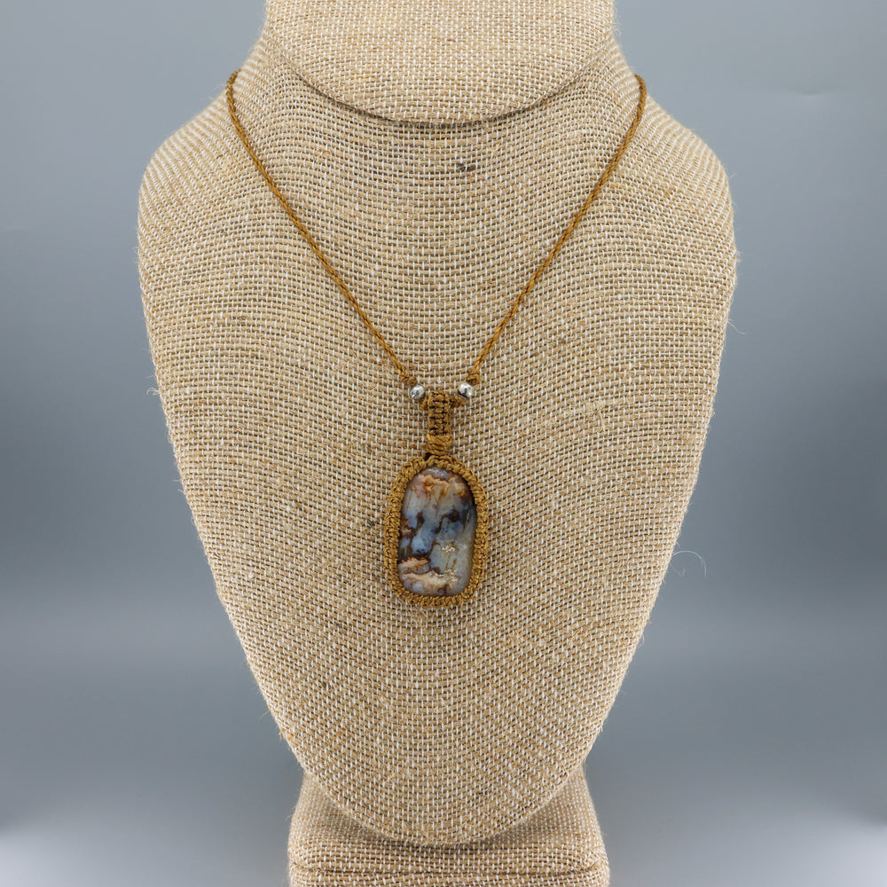 handmade Agate macrame necklace on mannequn