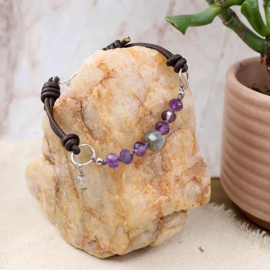 Amethyst & Labradorite beaded bracelet