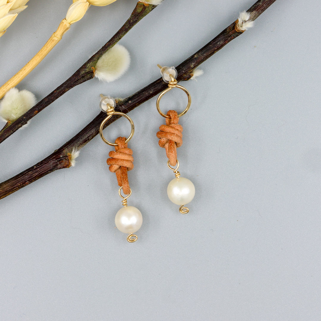 Freshwater Pearl & Leather Drop Earrings / 14k Gold Fill / Natural