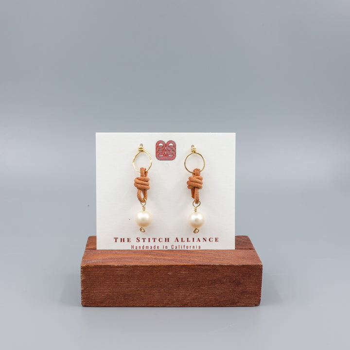 Freshwater Pearl & Leather Drop Earrings / 14k Gold Fill / Natural