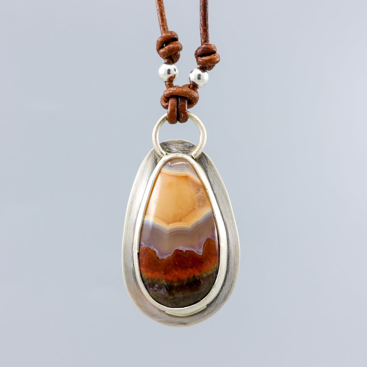 Mexican agate sterling silver necklace close up view