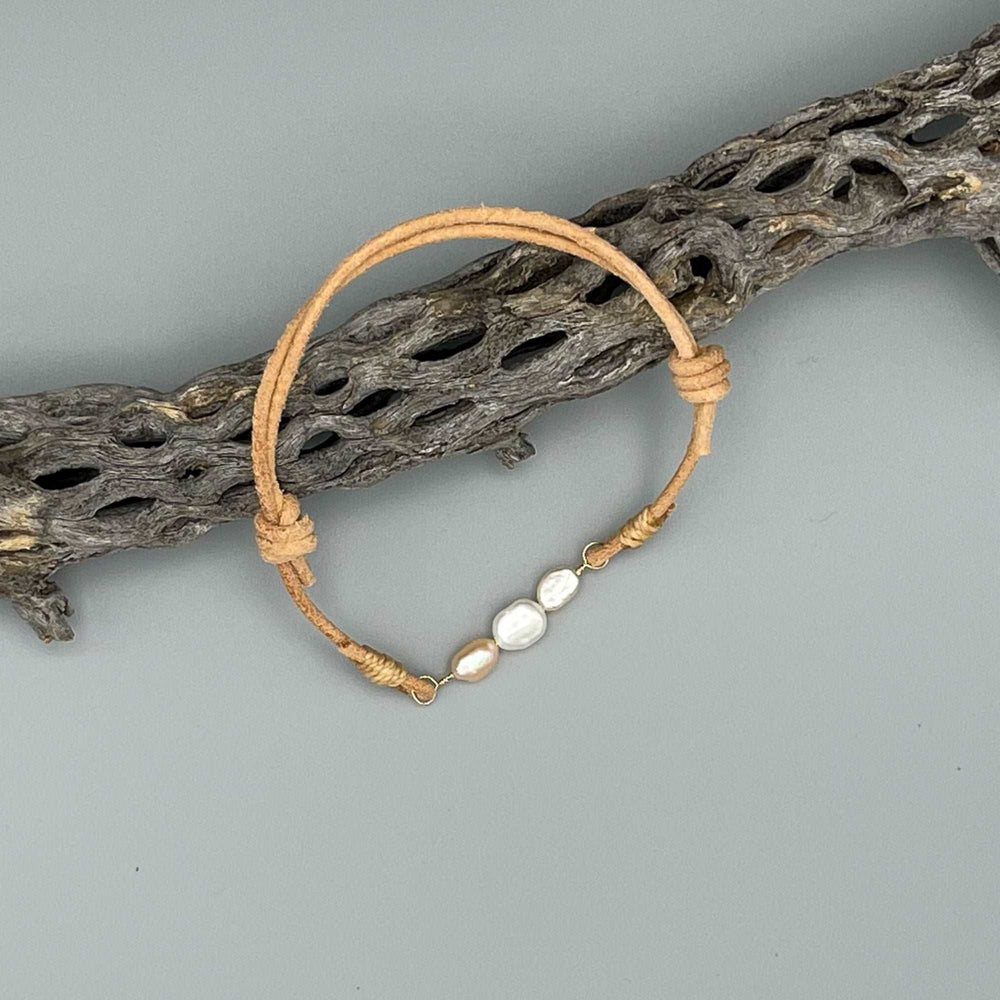 Freshwater pearl anklet with 14k gold fill and leather