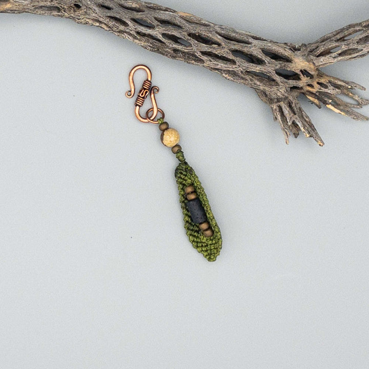 Macrame Feather Diffuser Clip olive backside