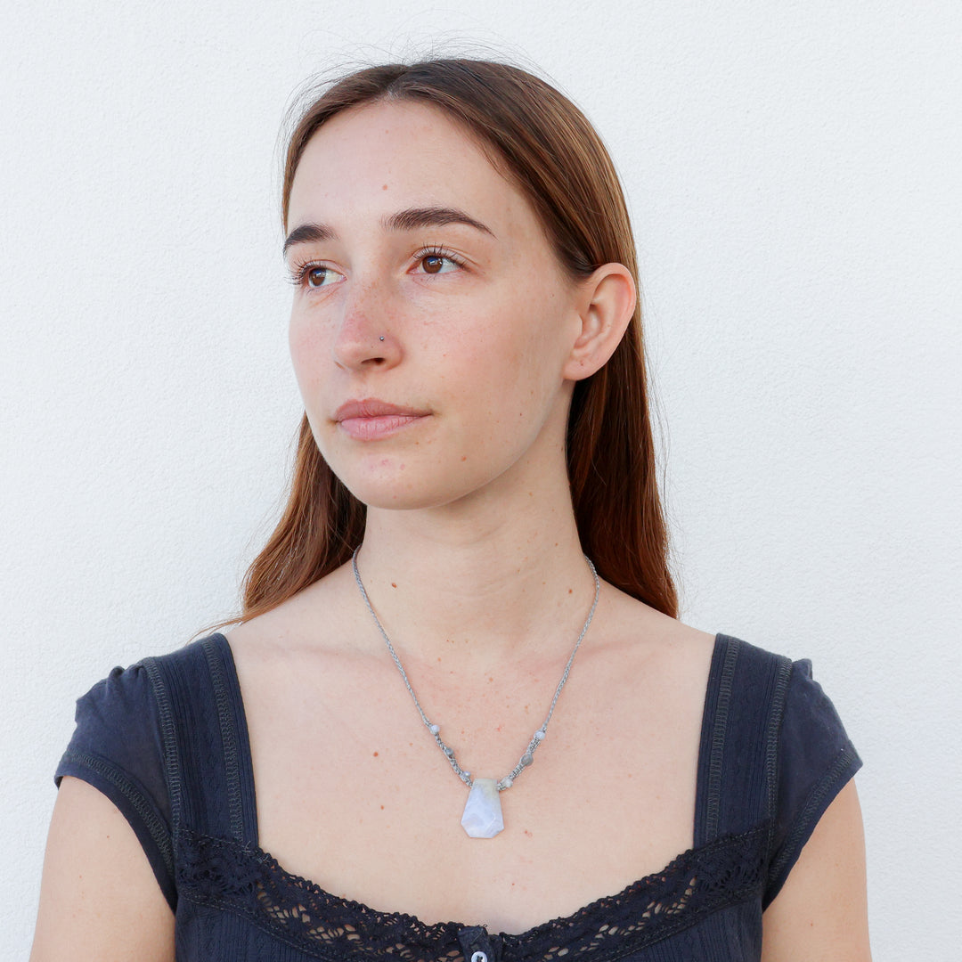 blue lace agate macrame necklace
